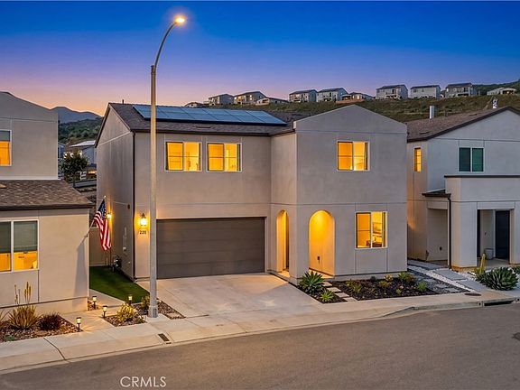 2nd image of 220 Hass Ln