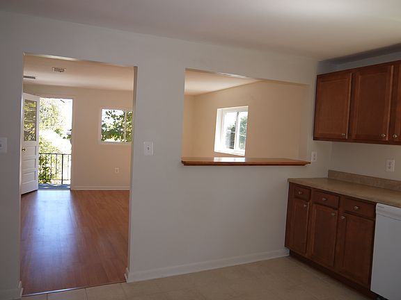 Living Room/Kitchen