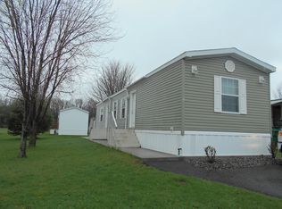 411 Daly Dr, Schenectady, NY 12302