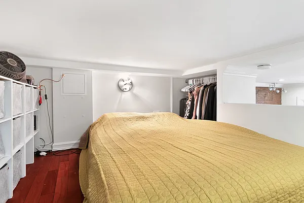 Rented by Brown Harris Stevens | media 25