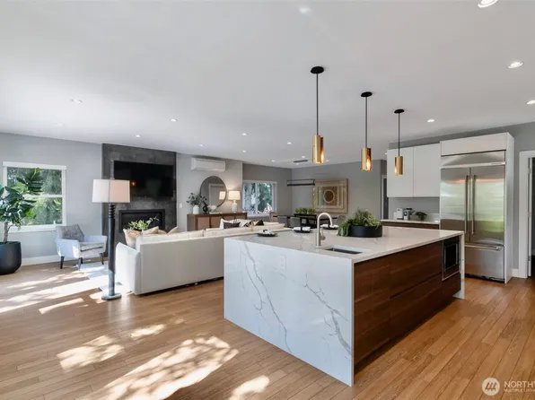 2561 NE 85th Street, Seattle, WA 98115