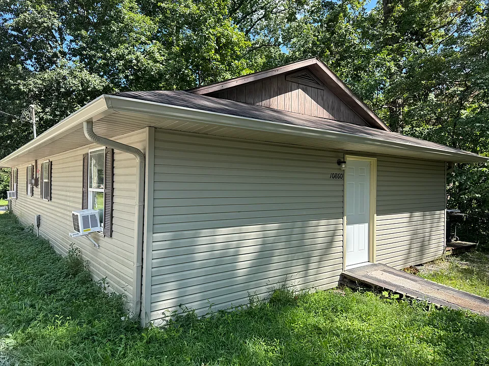 10860 Private Road 570 W