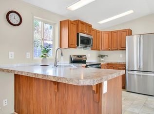 90 N Hillside Dr, Otis, OR