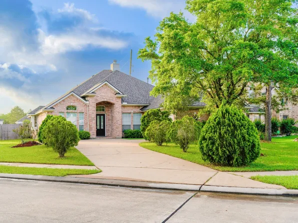 1230 Riverchase Dr, Richmond, TX 77469