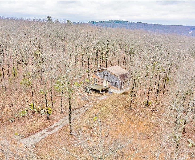 1st image of 300 Warbler Ln