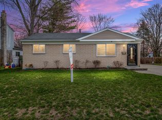 23054 Haynes St, Farmington Hills, MI