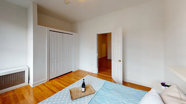 Sold by Compass | media 10