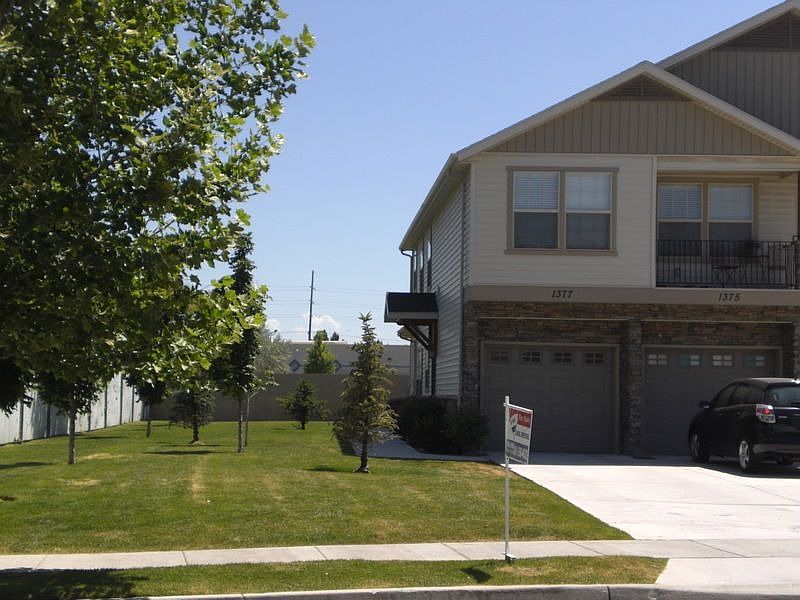 1st image of 1377 W Stone Meadow Dr