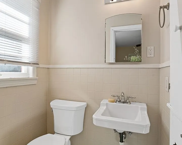 8920 Acacia Ln — Photo 27
