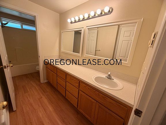 5th image of 3306 Arrowhead St #0