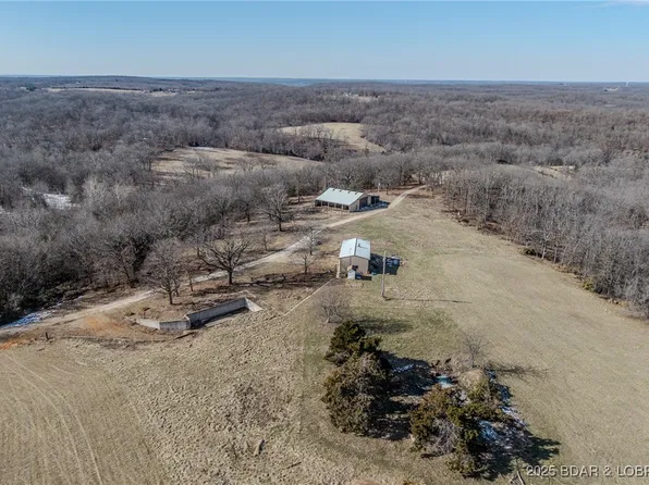 1389 Crater Hill Rd, Camdenton, MO 65020