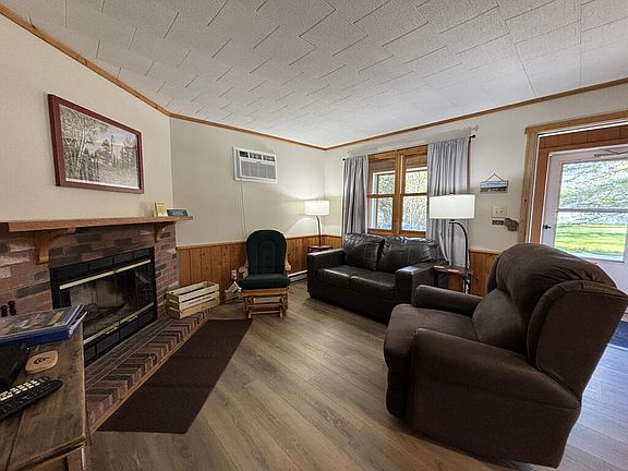 4th image of 3085 Birch St Unit 7