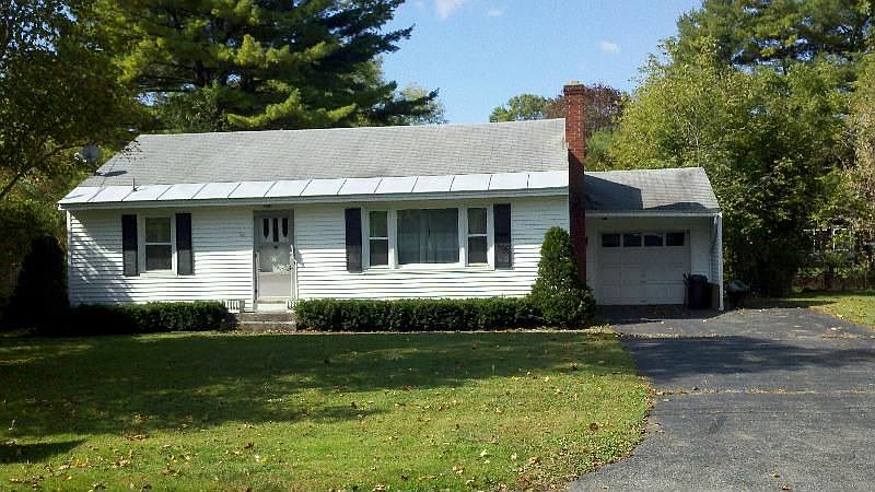 2nd image of 15 Nancy Ave