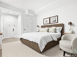 15 Park Row APT 5J, New York, NY 10038