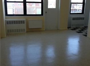 929 Thieriot Ave, Bronx, NY 10473