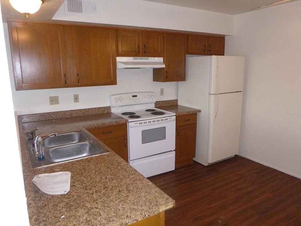 1st image of 660 S Tucson Blvd #10636952