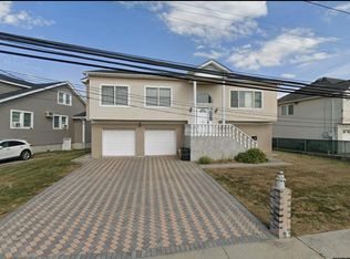 53 East Avenue, Lawrence, NY 11559