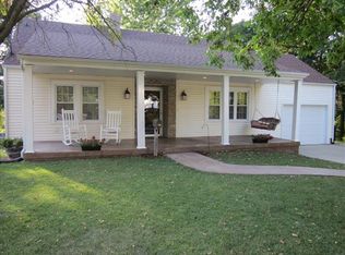 515 Western Dr, Macon, MO 63552