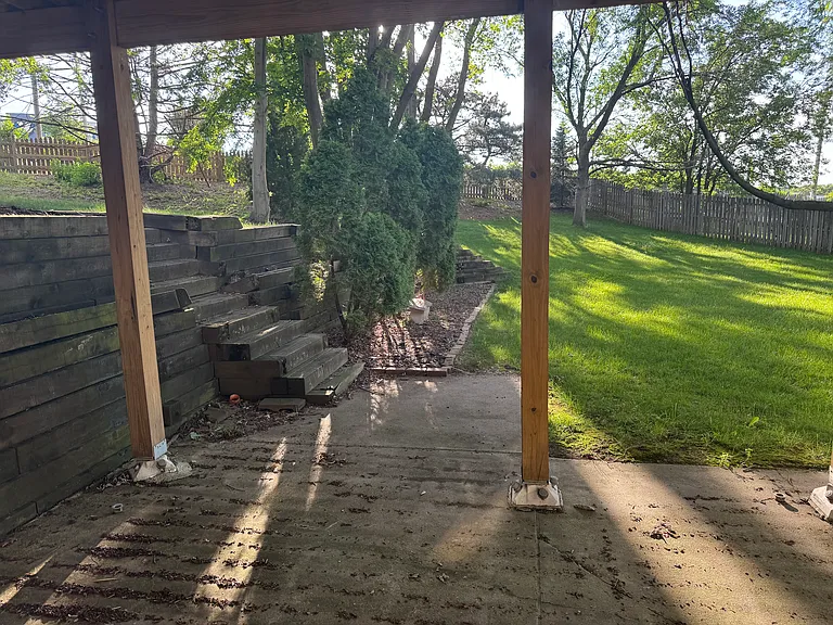 16728 Leavenworth Cir — Photo 51