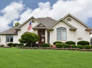9487 W Golfview Dr, Frankfort, IL 60423