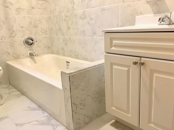 5th image of 370 E 31st St APT 2A