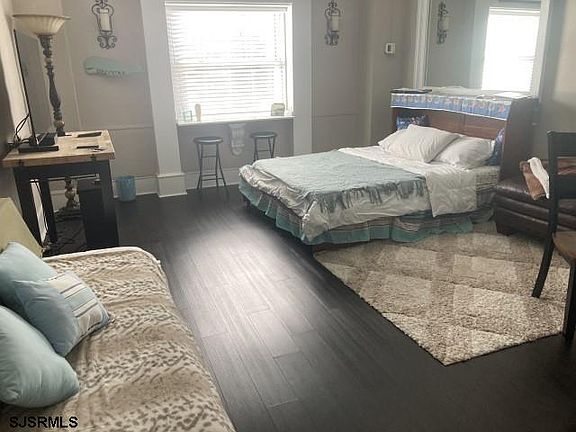 3rd image of 2721 Boardwalk #910