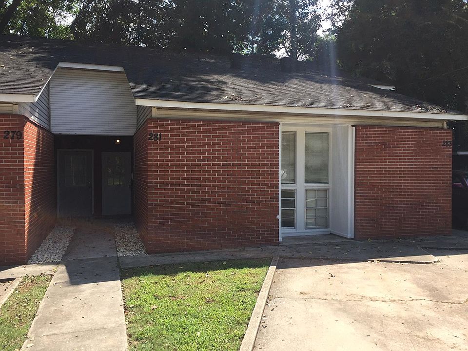 2nd image of 283 Chatsworth St