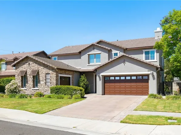6981 Wild Lupine Rd, Eastvale, CA 92880
