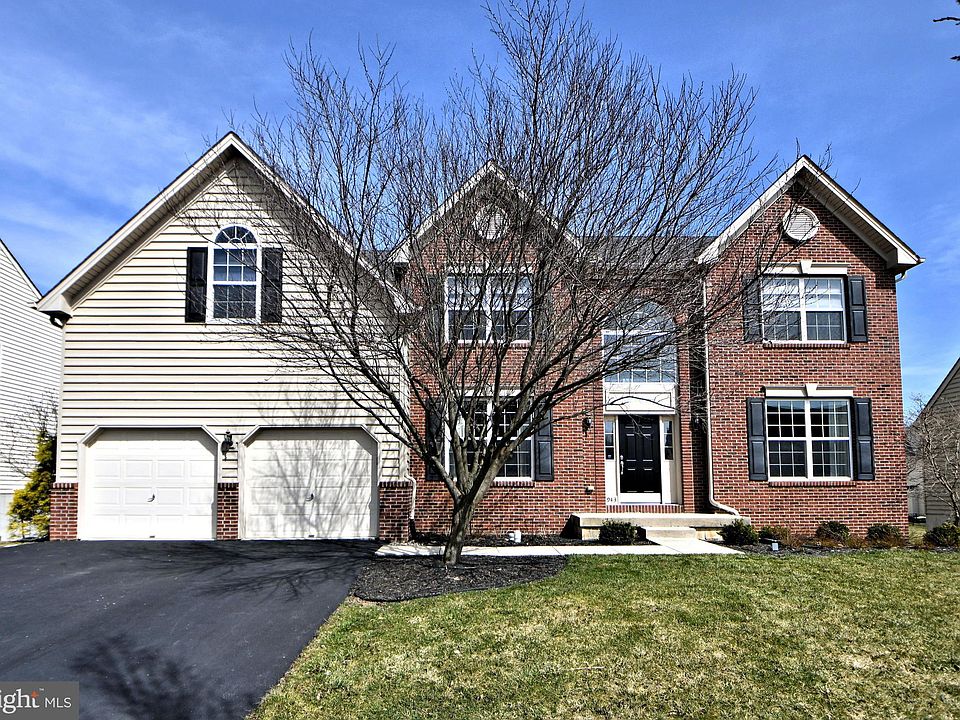 943 Yorkshire Dr, Breinigsville, PA 18031 Zillow