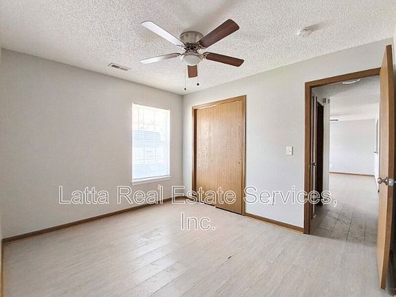 4th image of 408 S Johnson Dr APT 2