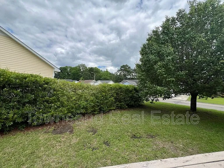 3031 Kingfisher Dr — Photo 16