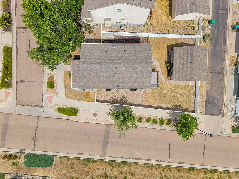2211 Downend St — Photo 45