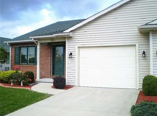 1504 Edenberry Ct, Defiance, OH 43512