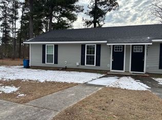 6467 Rockford Dr, Fayetteville, NC 28304