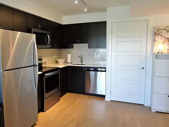3rd image of 1255 Bayly St #1810