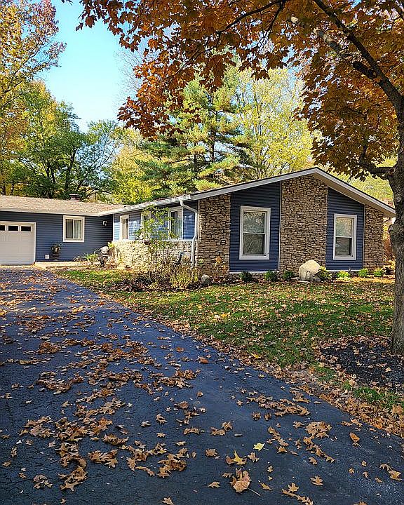 1st image of 8948 Holliday Dr