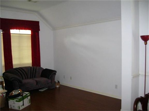 3rd image of 14106 El Camino Real