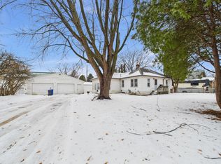 827 Pedersen St, Saint Paul, MN 55119