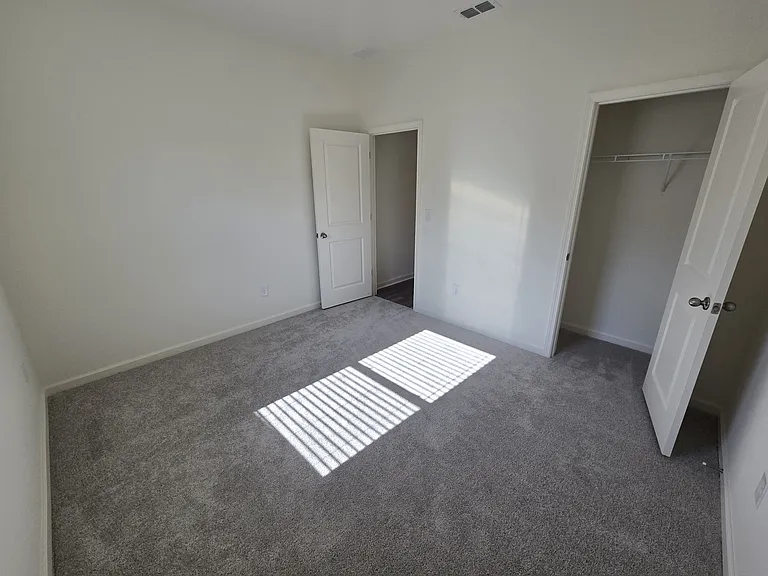 73 Rowlett Pl — Photo 9