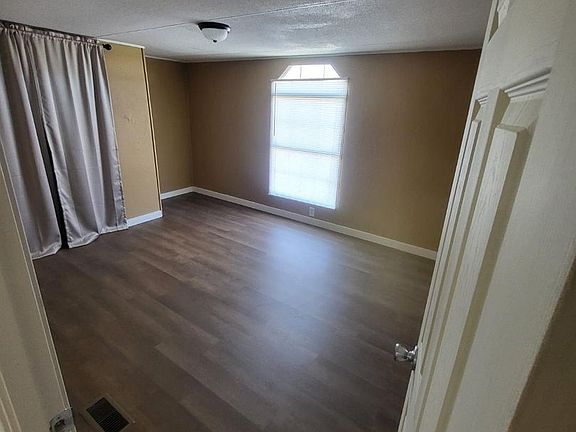 5th image of 1891 N Main St #109