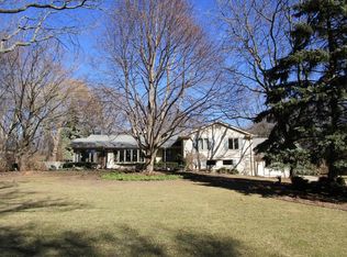11730 W Meinecke Ave, Wauwatosa, WI 53226
