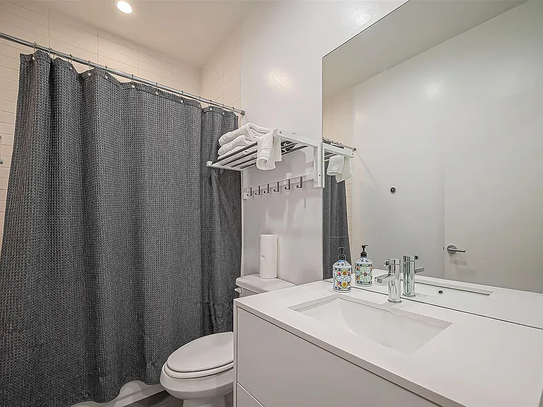 3513 Bell St — Photo 11