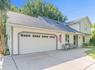 6885 Idsen Ave S, Cottage Grove, MN 55016