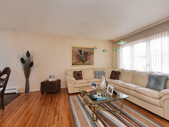 3rd image of 2282 E 74th Street
