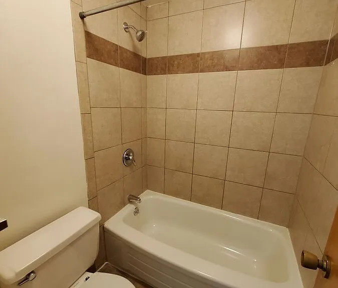 207 Mathews St #6 — Photo 4
