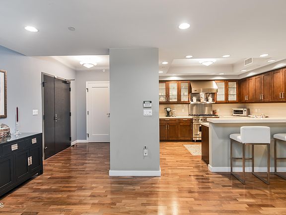 5th image of 920 Granite Dr Unit 113