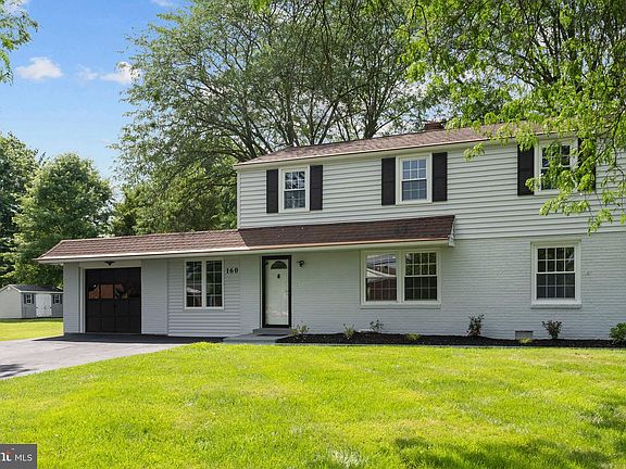 3rd image of 160 Church Rd