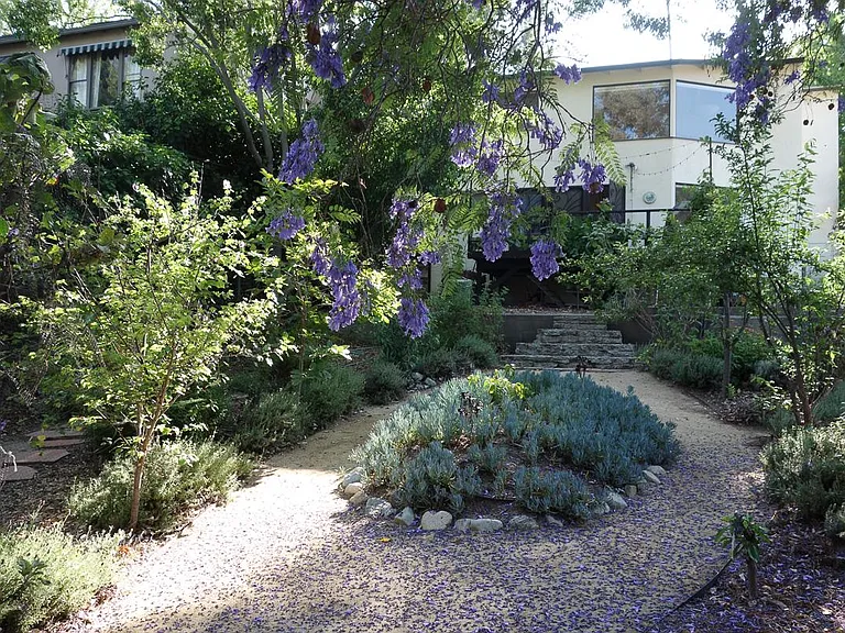 2232 Talmadge St — Photo 16