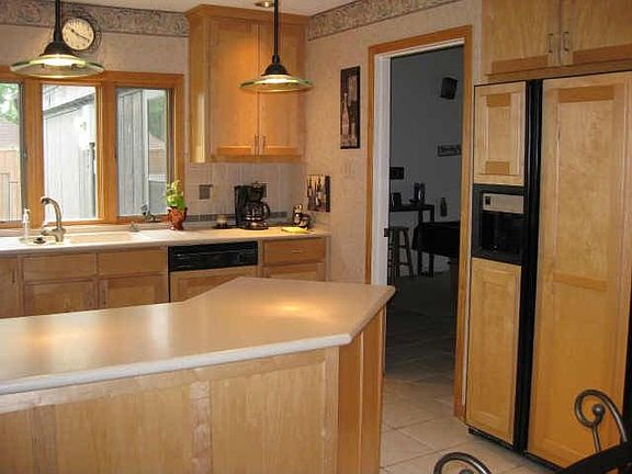 4th image of 1604 Copper Creek Dr