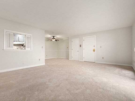 4th image of 57 Jacqueline Rd APT 8